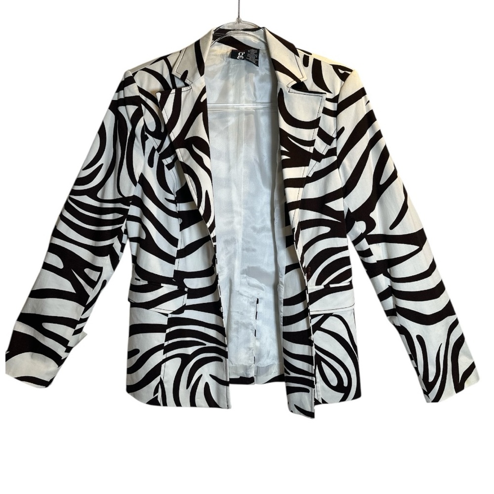 Essentials Brown and White Blazer with Zebra Print - Picture 9 of 13